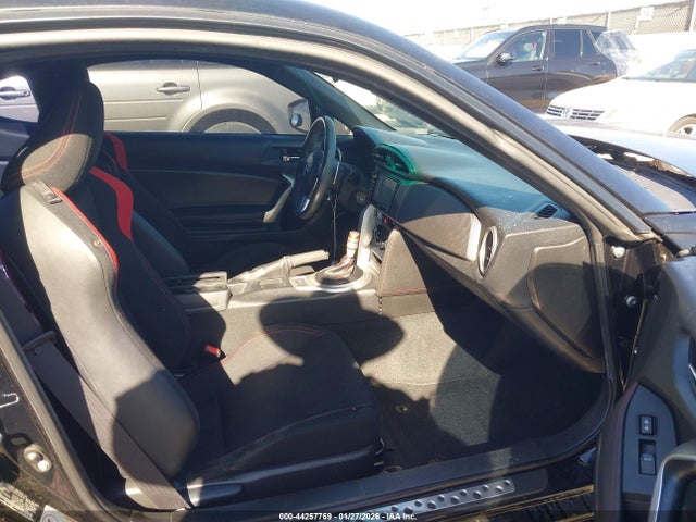 JF1ZNAA18G8703434 Scion FR-S