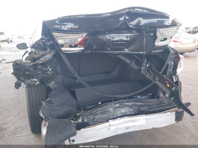 1HGCV1F38NA064702 Honda Accord Sport