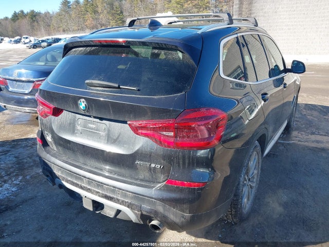 2019 BMW X3 5UXTR9C51KLE11862 Photo 3