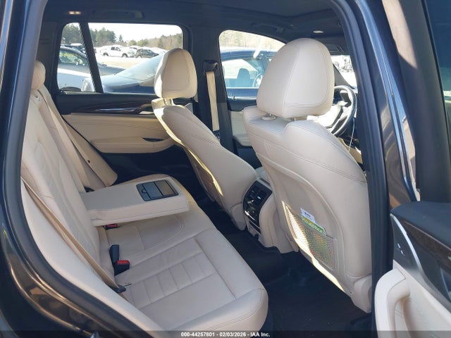 2019 BMW X3 5UXTR9C51KLE11862 Photo 7