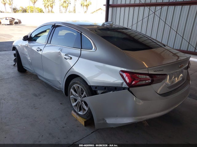 1G1ZD5ST1NF117454 Chevrolet Malibu Fwd Lt