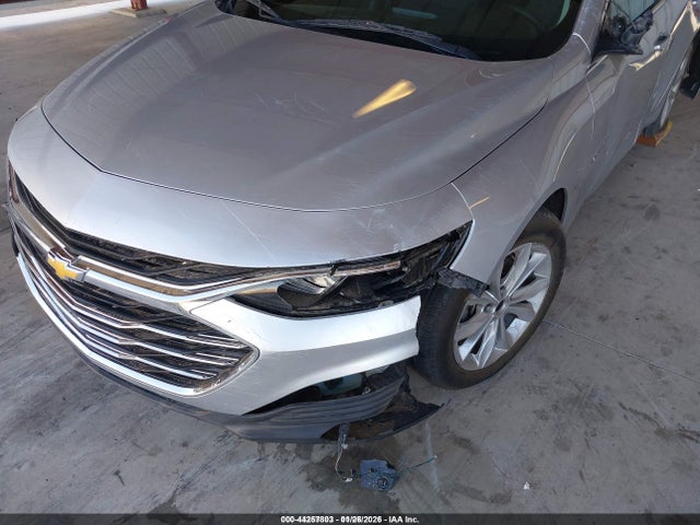 1G1ZD5ST1NF117454 Chevrolet Malibu Fwd Lt
