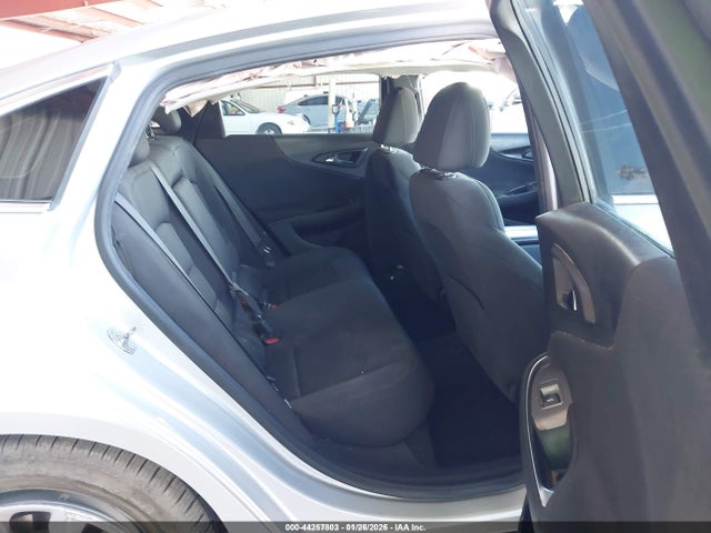 1G1ZD5ST1NF117454 Chevrolet Malibu Fwd Lt