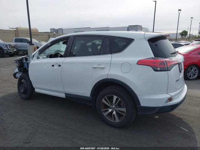 Toyota Rav4 Xle 2018 JTMWFREV2JD131362 Image 15