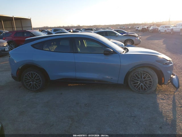 3FMTK3R70RMA14883 Ford Mustang Mach-e Premium