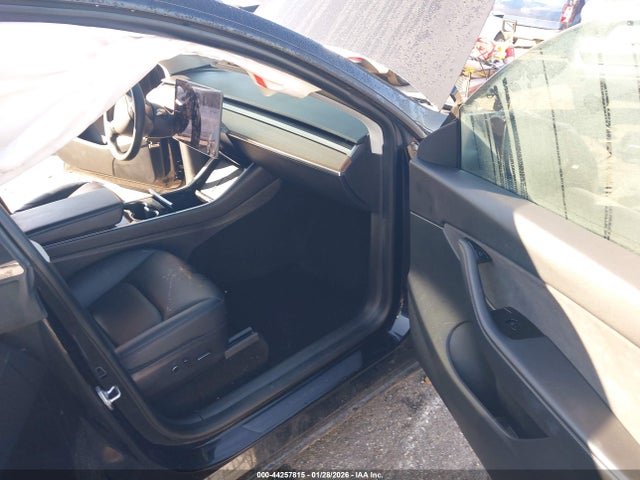 2021 TESLA MODEL Y 5YJYGDEF7MF081914 Photo 4