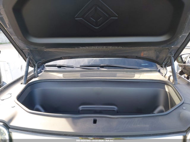 Rivian R1s Adventure 2023 7PDSGABA7PN024737 Image 10