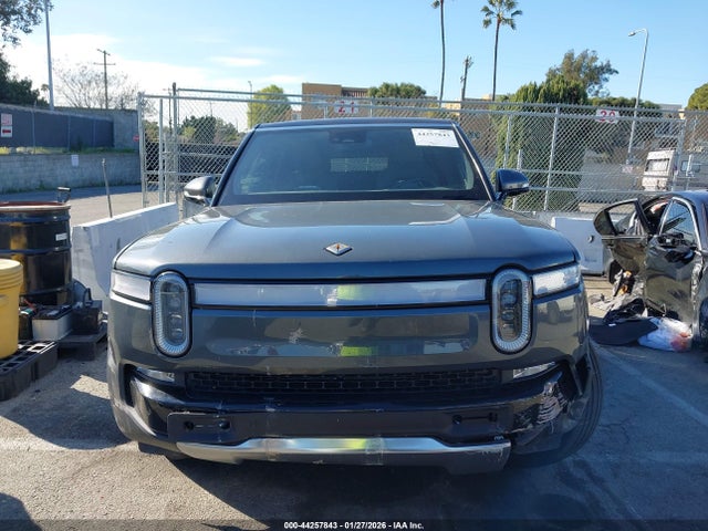 Rivian R1s Adventure 2023 7PDSGABA7PN024737 Image 12