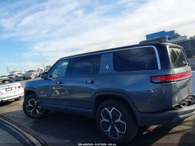 Rivian R1s Adventure 2023 7PDSGABA7PN024737 Image 14