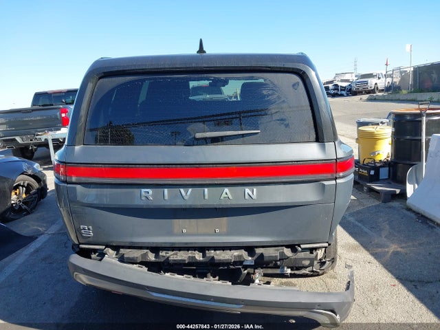 Rivian R1s Adventure 2023 7PDSGABA7PN024737 Image 16