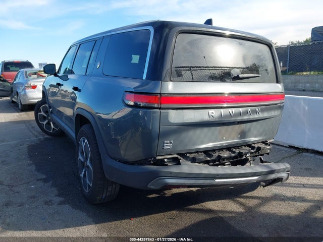 Rivian R1s Adventure 2023 7PDSGABA7PN024737 Image 3
