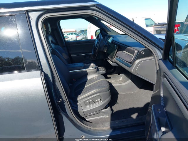 Rivian R1s Adventure 2023 7PDSGABA7PN024737 Image 5