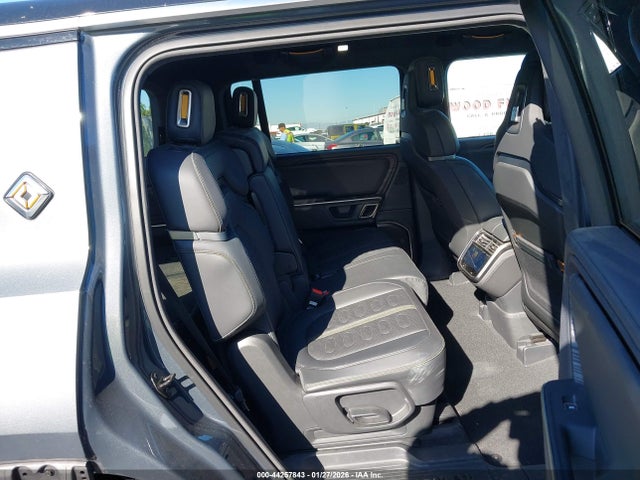 Rivian R1s Adventure 2023 7PDSGABA7PN024737 Image 8
