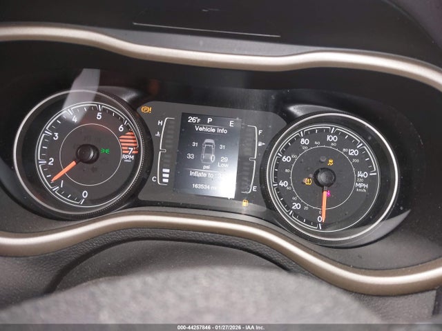 1C4PJLCB8HW661732 Jeep Cherokee Latitude Fwd