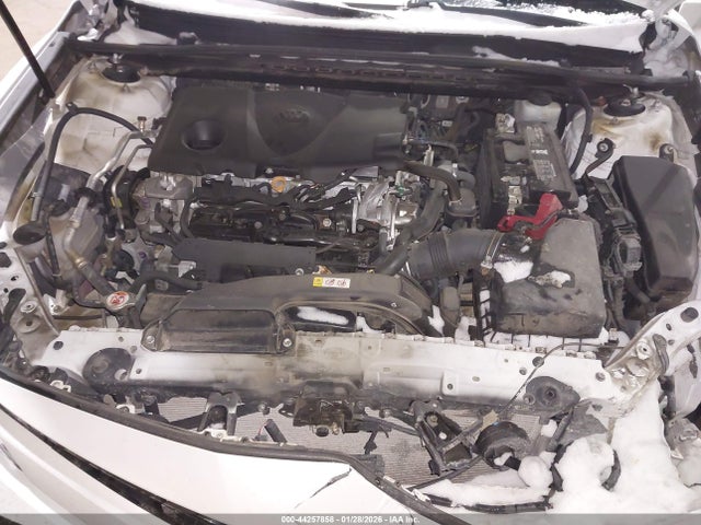 4T1B11HK9JU152463 Toyota CAMRY XLE