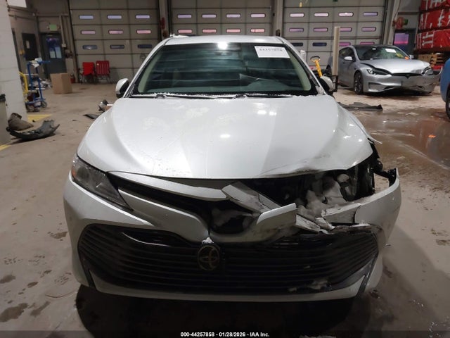 4T1B11HK9JU152463 Toyota CAMRY XLE