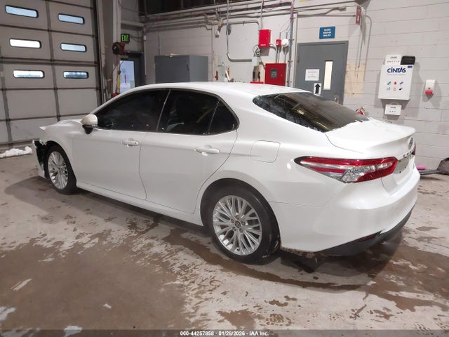 4T1B11HK9JU152463 Toyota CAMRY XLE