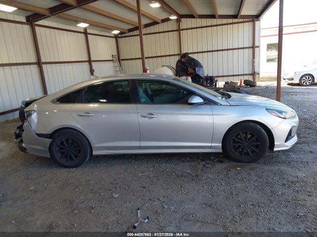 Hyundai SONATA SE 2019 5NPE24AF4KH794193 Image 13