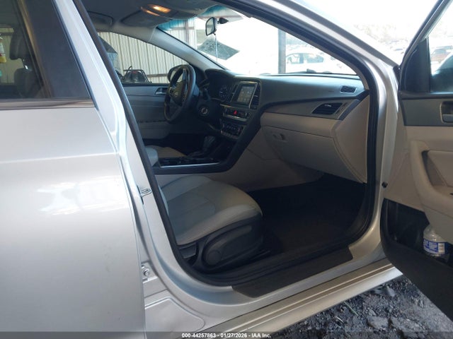 Hyundai SONATA SE 2019 5NPE24AF4KH794193 Image 5
