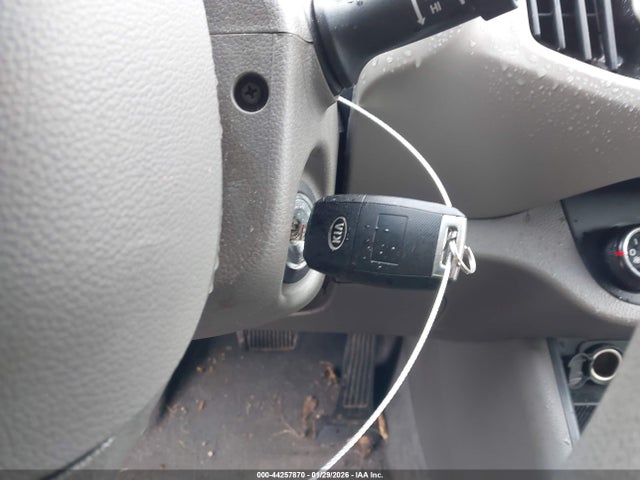KNDPB3AC8G7857977 KIA Sportage Lx