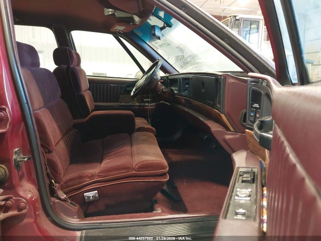 1993 Buick Park Avenue მანქანა იყიდება აუქციონზე, vin: 1G4CW53L1P1648932, აუქციონის ნომერი: 44257880