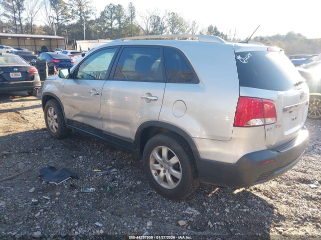 2013 KIA SORENTO 5XYKT3A68DG379902 Photo 2