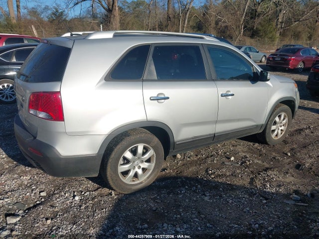 2013 KIA SORENTO 5XYKT3A68DG379902 Photo 3