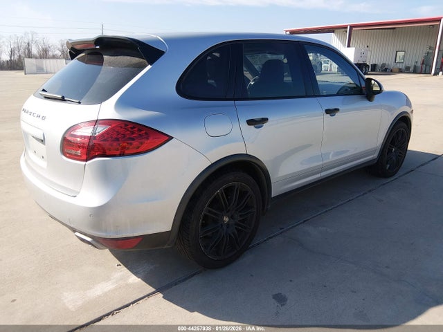2012 PORSCHE CAYENNE WP1AA2A21CLA07148 Photo 3