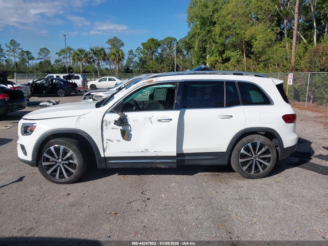 44257952 :رقم المزاد ، W1N4M4GB8NW259806 vin ، 2022 Mercedes-benz Glb 250 مزاد بيع