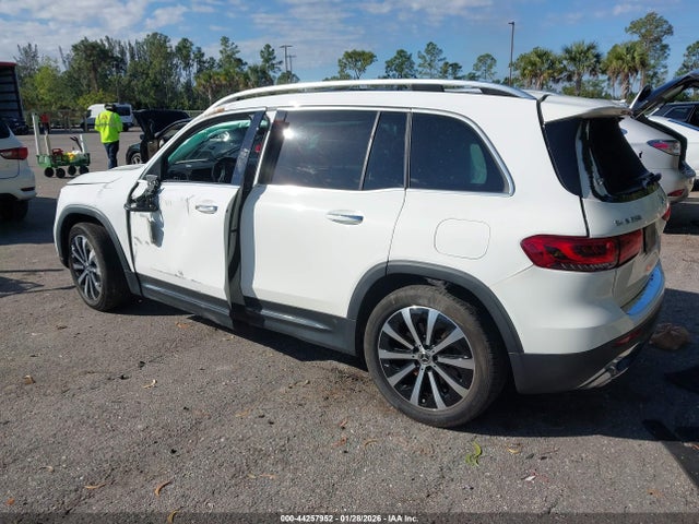 44257952 :رقم المزاد ، W1N4M4GB8NW259806 vin ، 2022 Mercedes-benz Glb 250 مزاد بيع