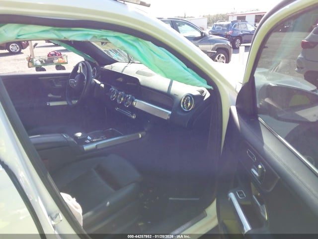 44257952 :رقم المزاد ، W1N4M4GB8NW259806 vin ، 2022 Mercedes-benz Glb 250 مزاد بيع