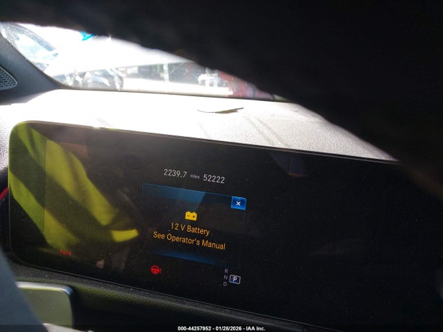 44257952 :رقم المزاد ، W1N4M4GB8NW259806 vin ، 2022 Mercedes-benz Glb 250 مزاد بيع