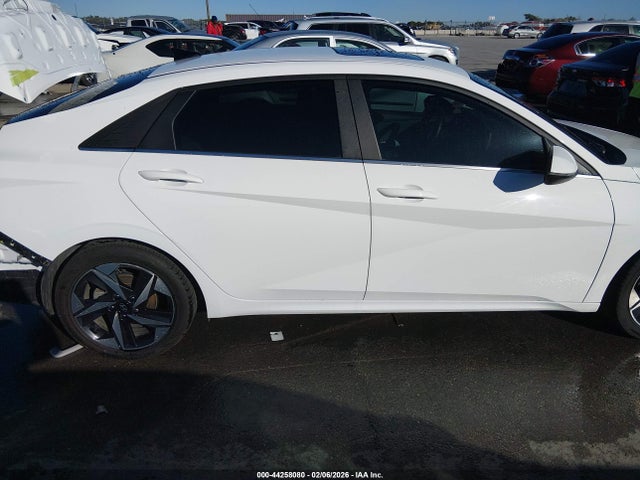 Продаж на аукціоні авто 2023 Hyundai Elantra Hybrid Limited, vin: KMHLN4AJ7PU076214, номер лоту: 44258080