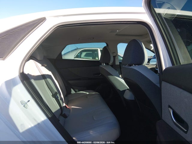 Продаж на аукціоні авто 2023 Hyundai Elantra Hybrid Limited, vin: KMHLN4AJ7PU076214, номер лоту: 44258080
