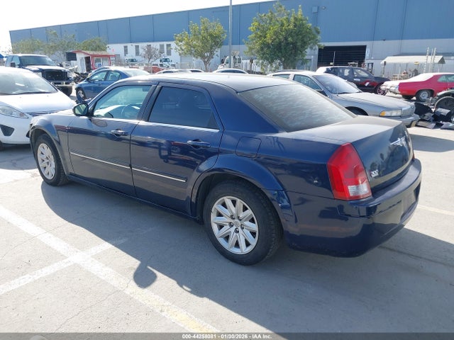 2005 CHRYSLER 300 2C3AA53G25H552128 Photo 2