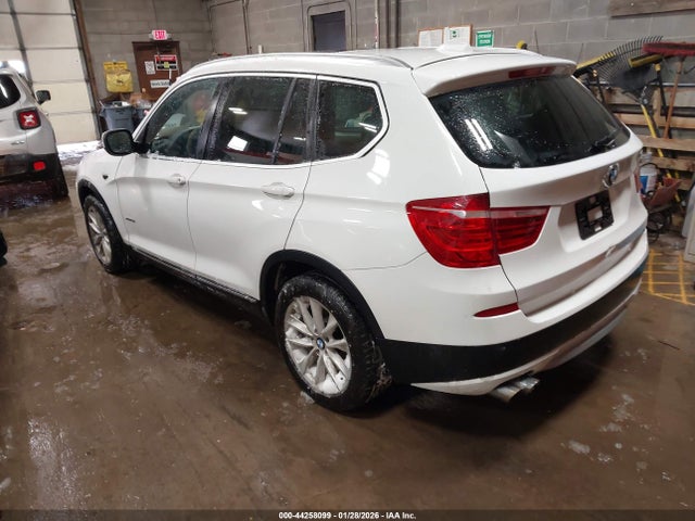 2013 BMW X3 5UXWX9C56D0A22254 Photo 2