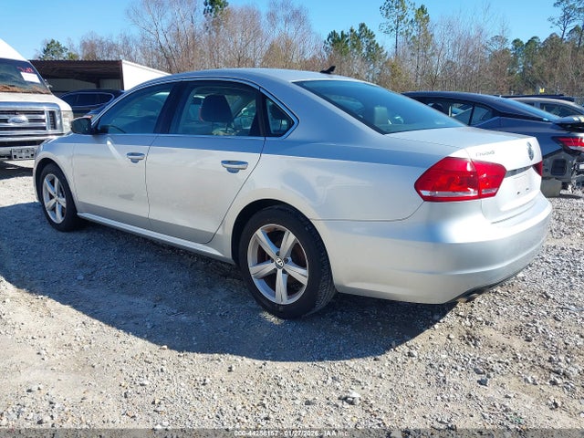 Volkswagen Passat 1.8t Limited Edition 2015 1VWAT7A33FC114656 Image 3