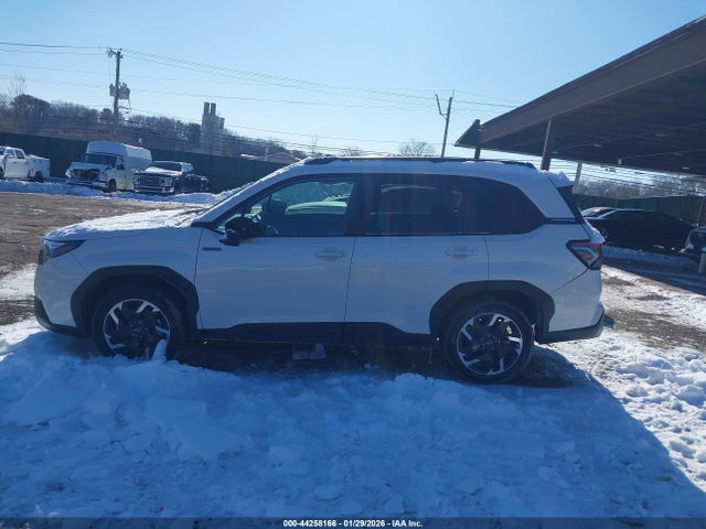 44258166 :رقم المزاد ، JF2SLSED6SH402232 vin ، 2025 Subaru Forester Premium Hybrid مزاد بيع