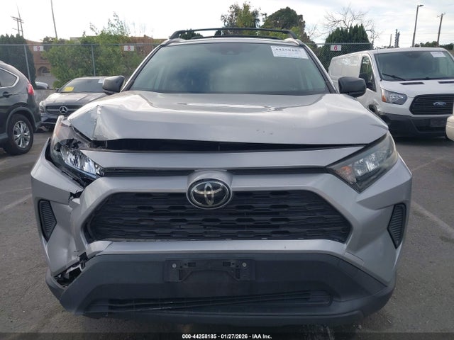 JTMH1RFV7KJ011422 Toyota RAV4 LE