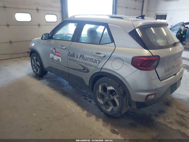 2022 HYUNDAI VENUE KMHRC8A32NU158552 Photo 2