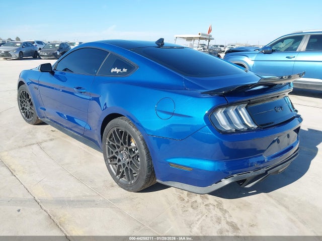 2022 FORD MUSTANG 1FA6P8CF8N5110993 Photo 2