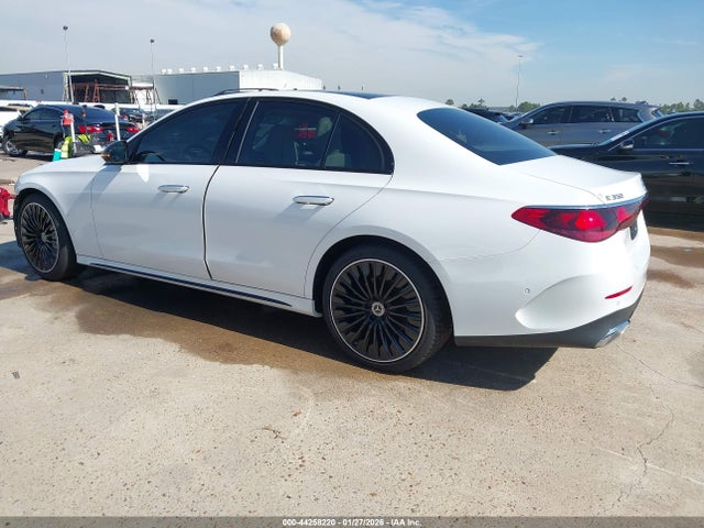2024 MERCEDES-BENZ E 350 W1KLF4HB0RA010999 Photo 2