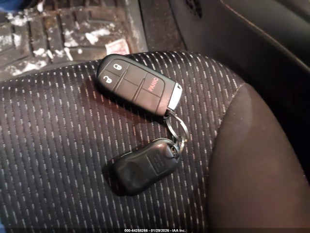 44258266 :رقم المزاد ، 3C4PDCABXJT506878 vin ، 2018 Dodge Journey Se مزاد بيع