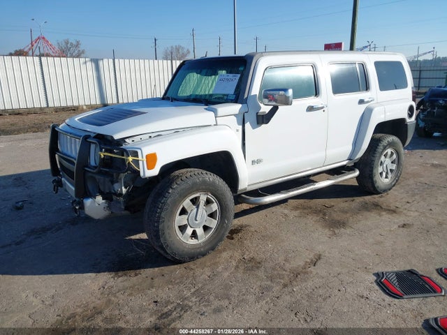 2008 HUMMER H3 SUV 5GTEN13E988180072 Photo 1