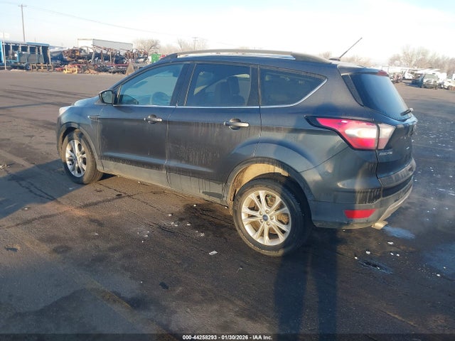 Ford ESCAPE SE 2018 1FMCU9GD4JUD07787 Image 3