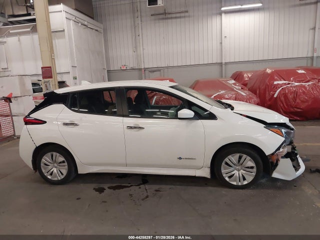 1N4AZ1CP7JC313514 Nissan LEAF S
