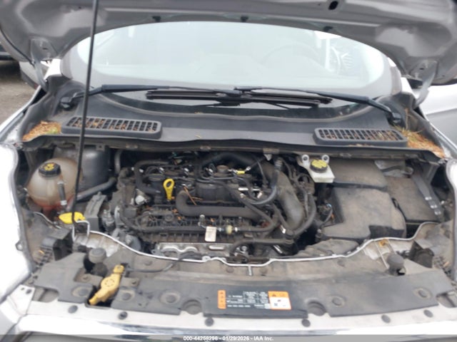 1FMCU9GD7KUA07632 Ford ESCAPE SE