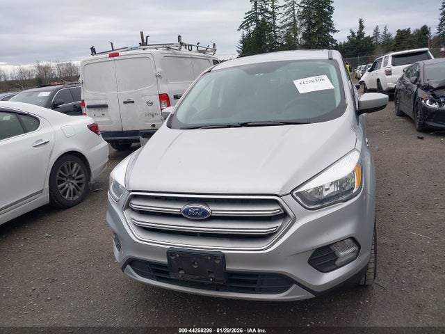 1FMCU9GD7KUA07632 Ford ESCAPE SE
