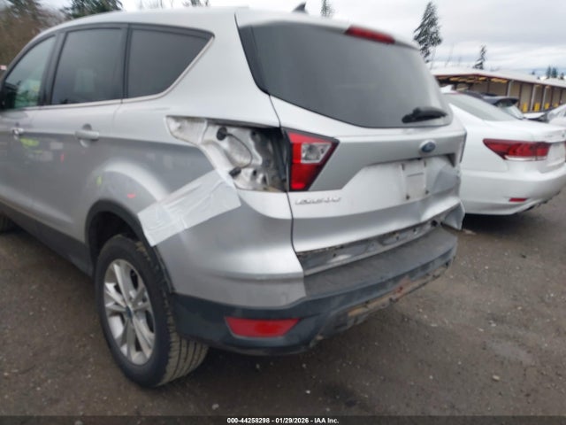 1FMCU9GD7KUA07632 Ford ESCAPE SE