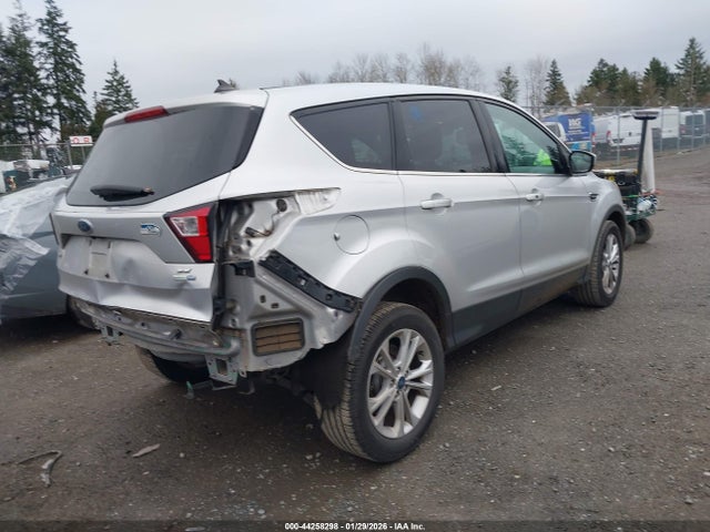 1FMCU9GD7KUA07632 Ford ESCAPE SE